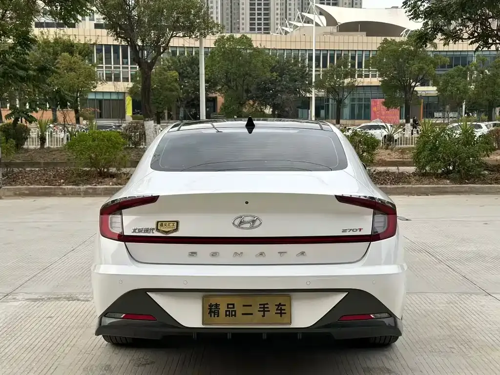 Hyundai Sonata — фото 9