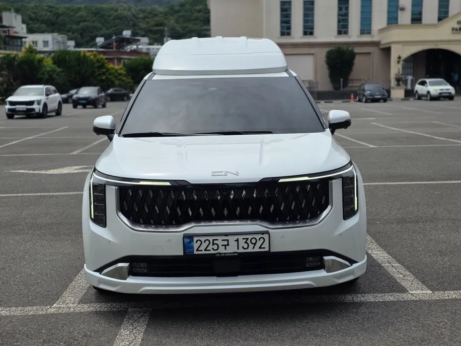 Kia Carnival — фото 1