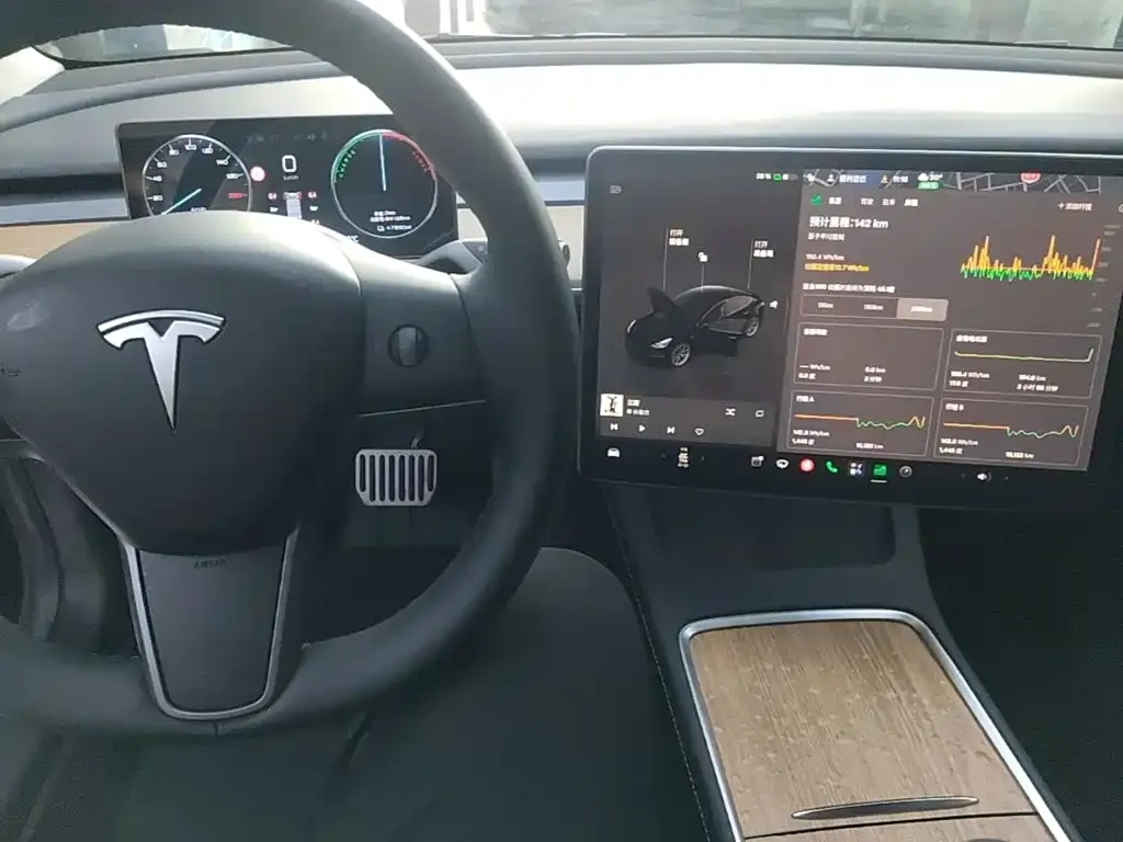 Tesla Model 3 — фото 8