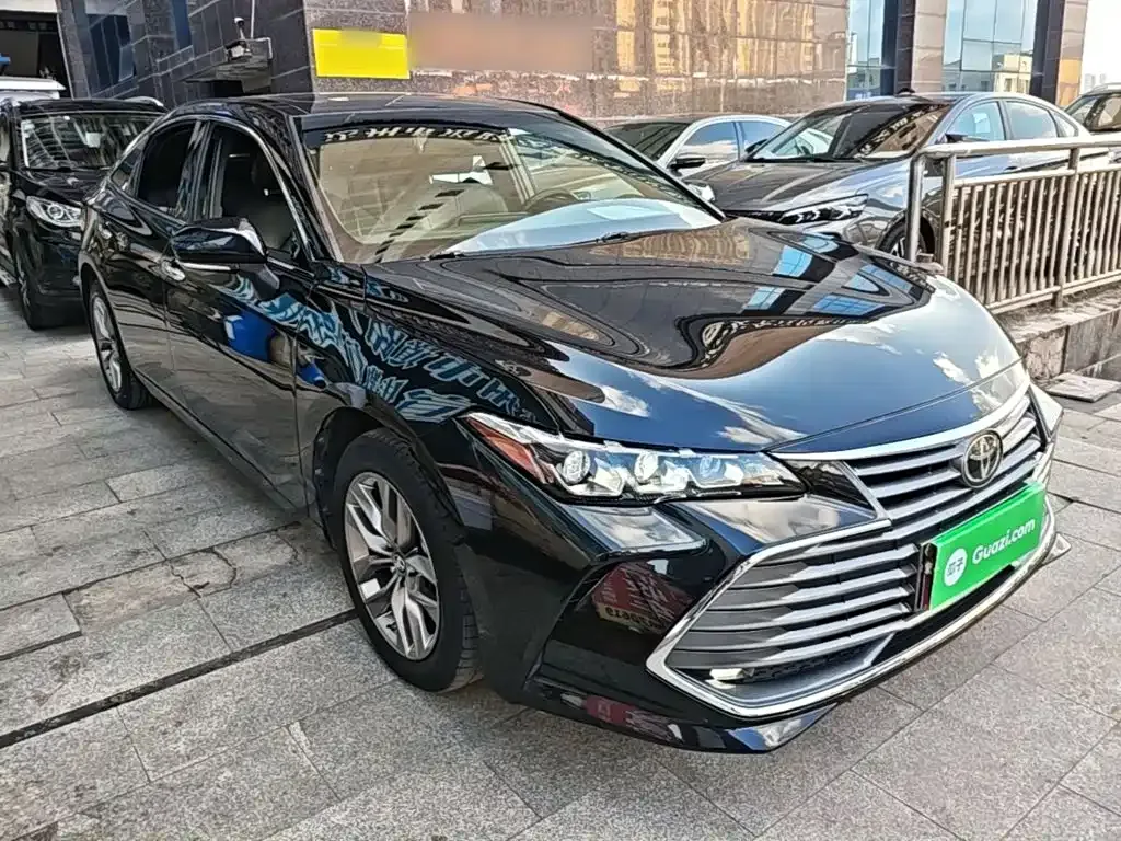 Toyota Avalon — фото 10