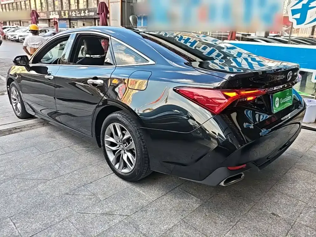 Toyota Avalon — фото 5