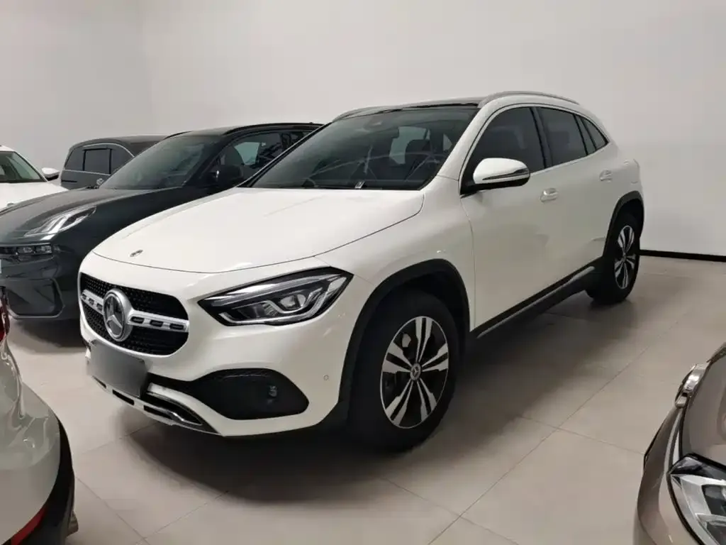 Mercedes-Benz GLA — фото 6