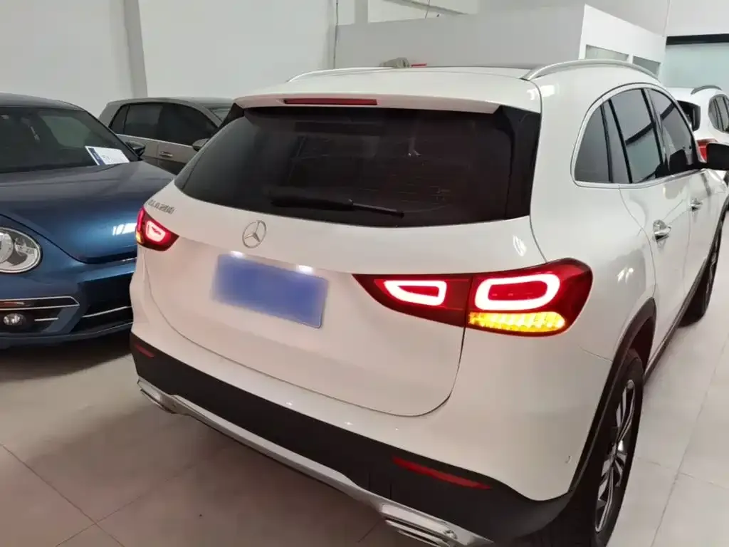 Mercedes-Benz GLA — фото 8