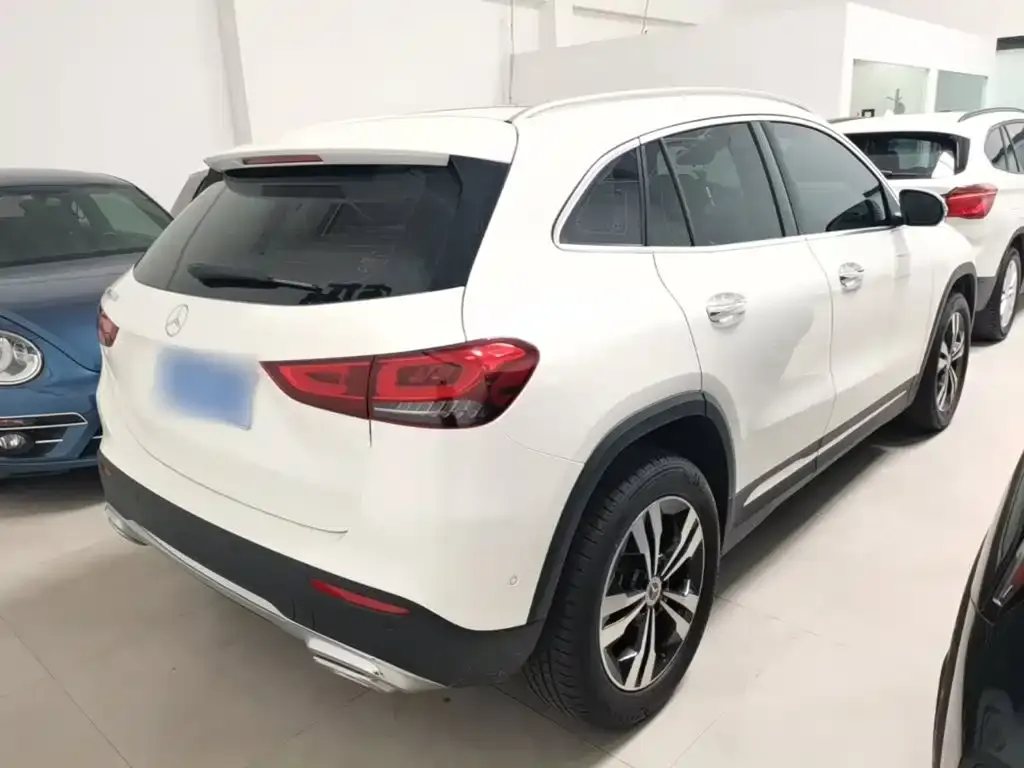 Mercedes-Benz GLA — фото 7
