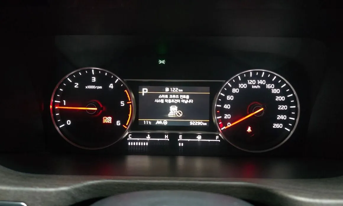 Kia Sorento — фото 6
