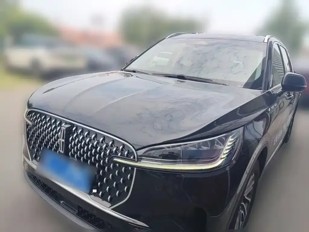 Lincoln Aviator — фото 10