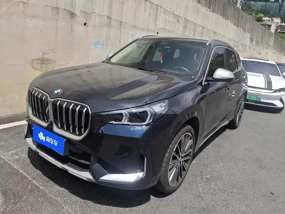 BMW X1 — фото 1