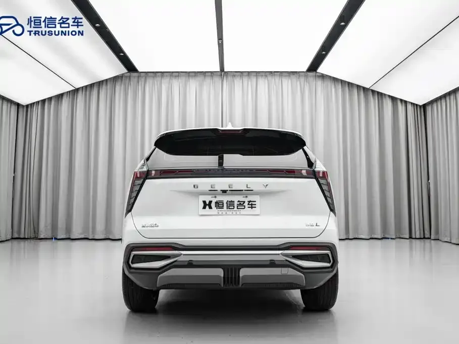 Geely Boyue L — фото 10