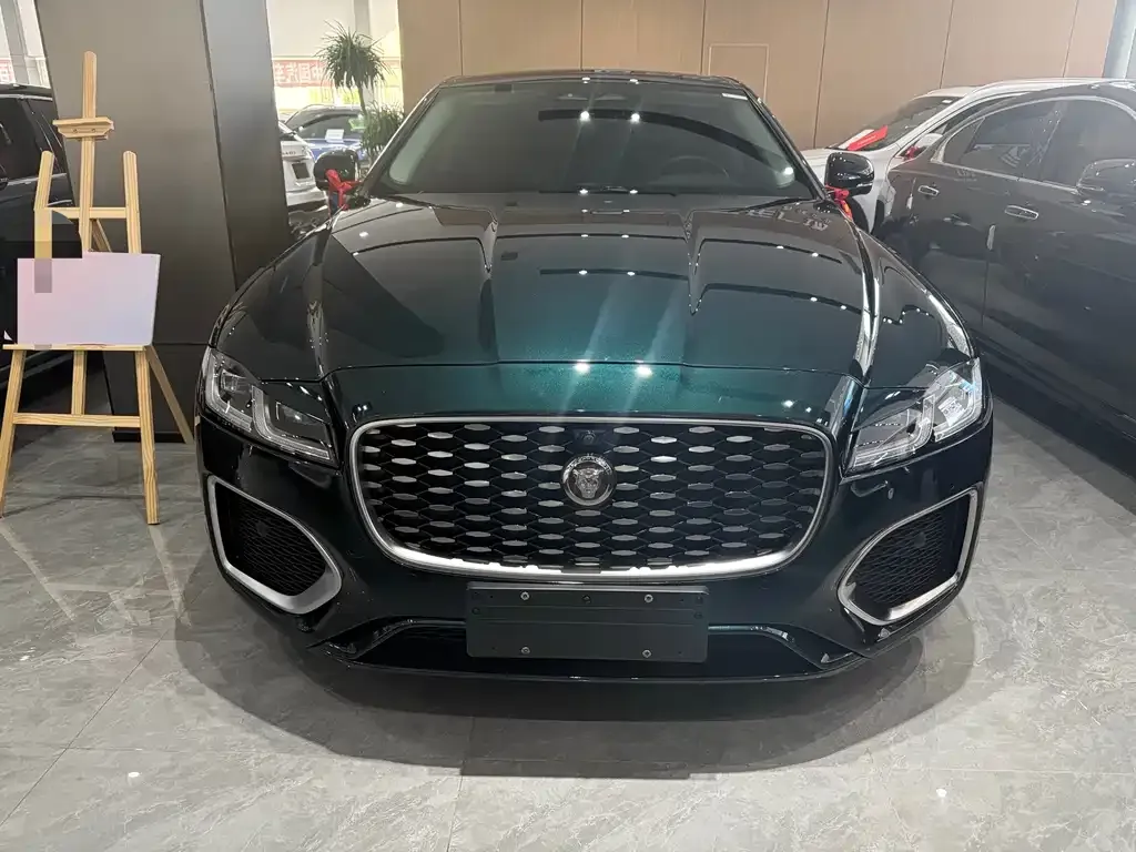 Jaguar XFL — фото 3