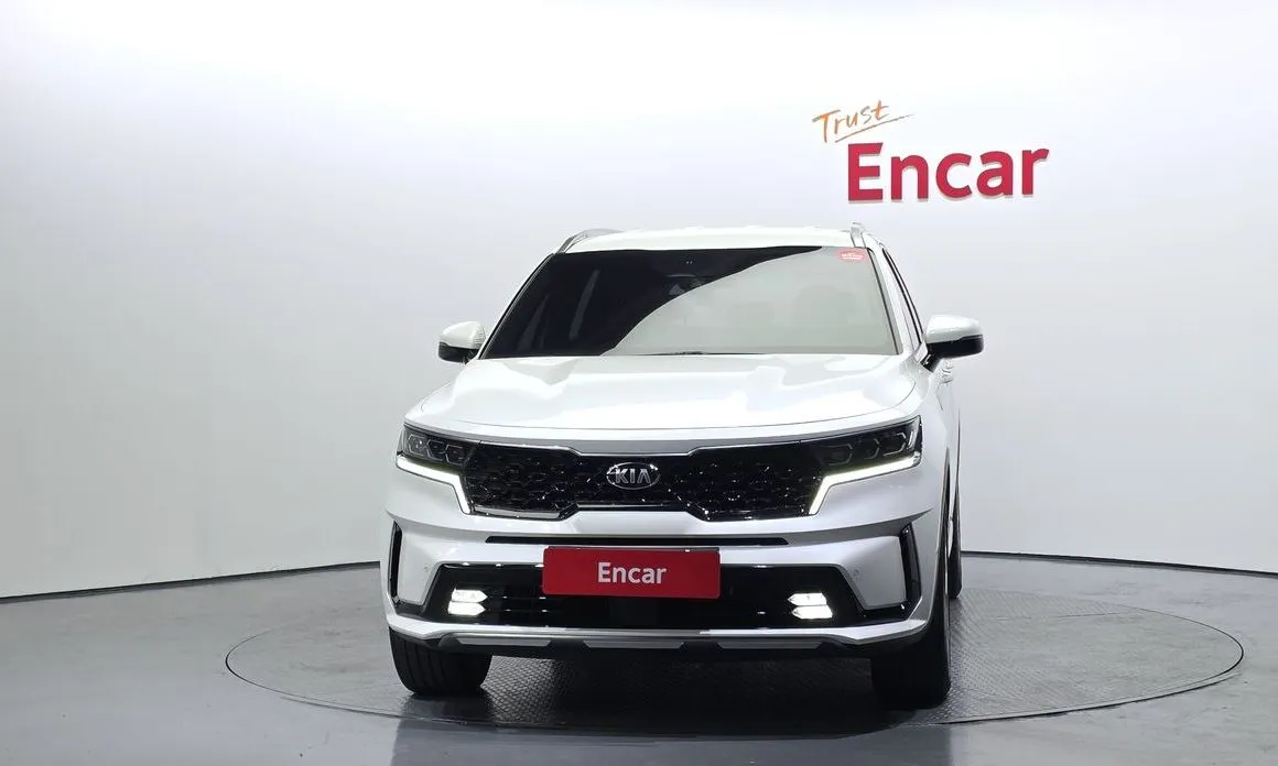 Kia Sorento — фото 6
