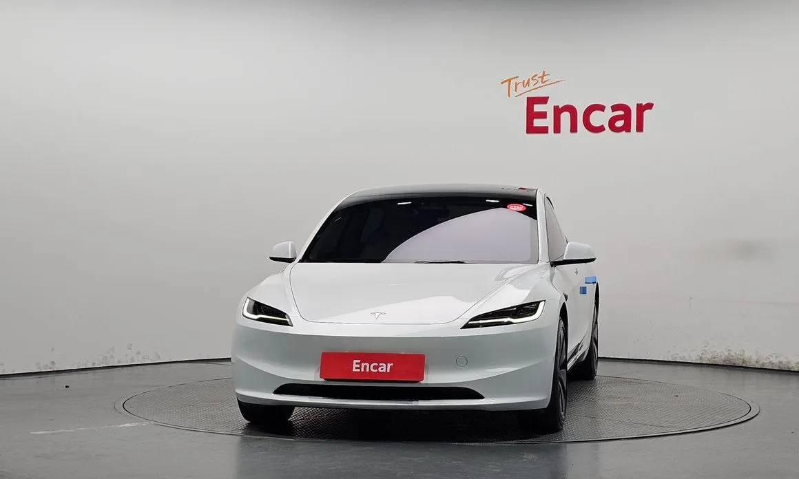 Tesla Model 3 — фото 6
