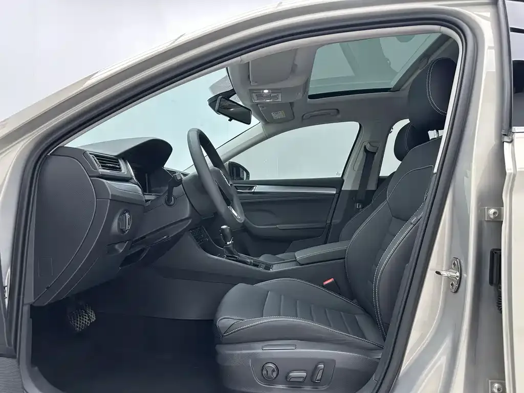 Skoda Superb — фото 6
