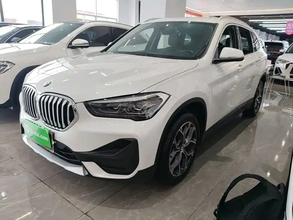 BMW X1 — фото 9