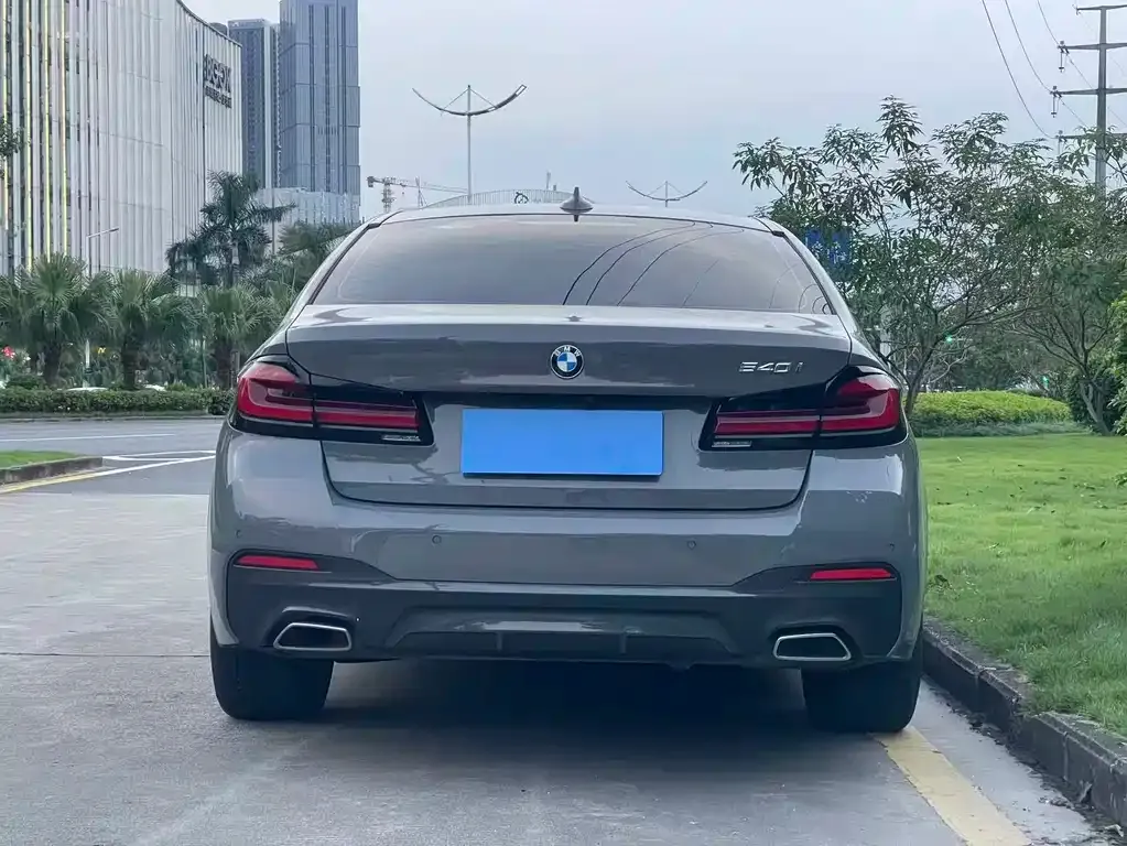 BMW 5 Series (Import) — фото 4