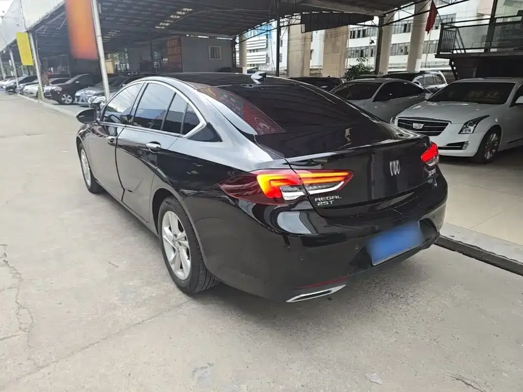 Buick Regal — фото 4