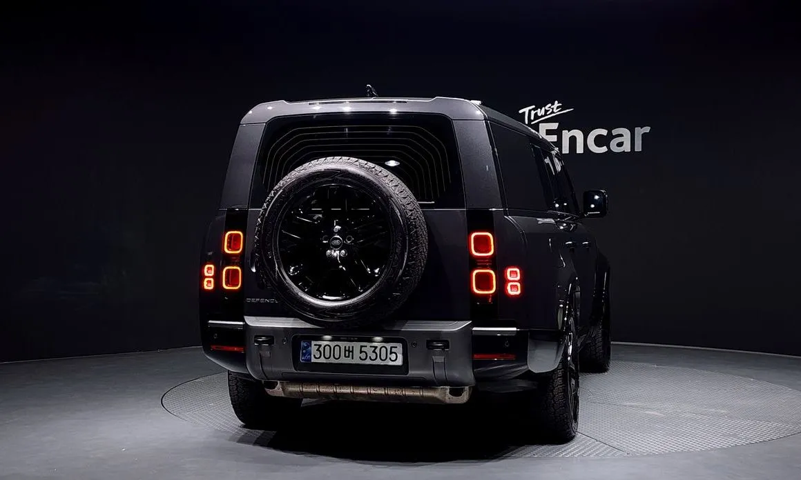 Land Rover Defender — фото 6