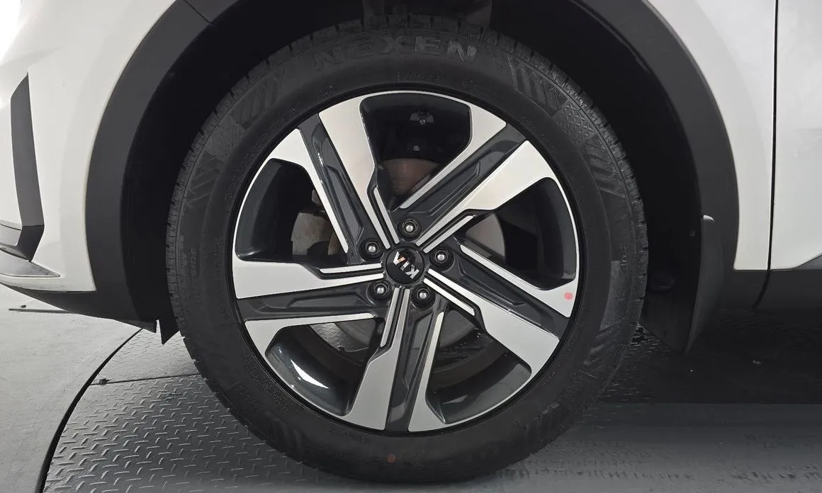 Kia Sorento — фото 5