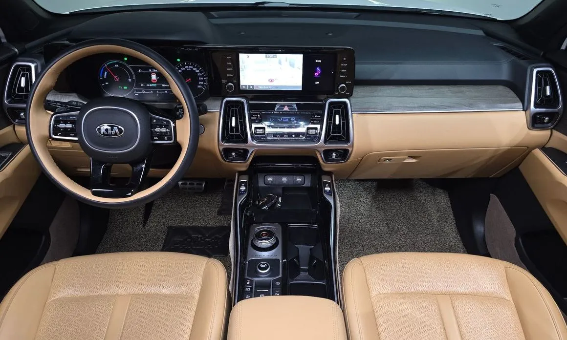 Kia Sorento — фото 10