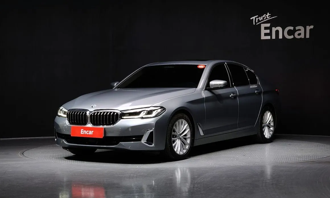 BMW 5-Series — фото 1