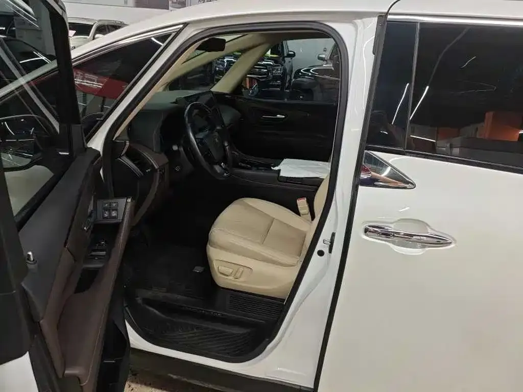Toyota Vellfire — фото 6