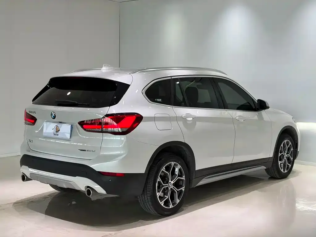 BMW X1 — фото 3