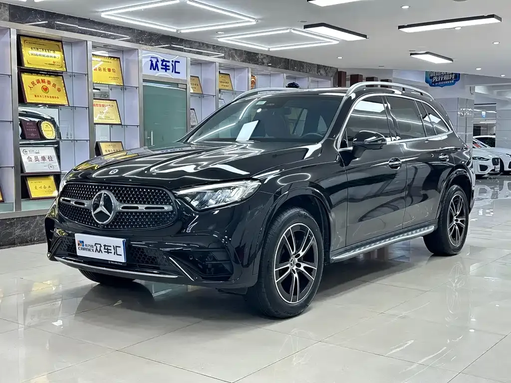 Mercedes-Benz GLC — фото 1