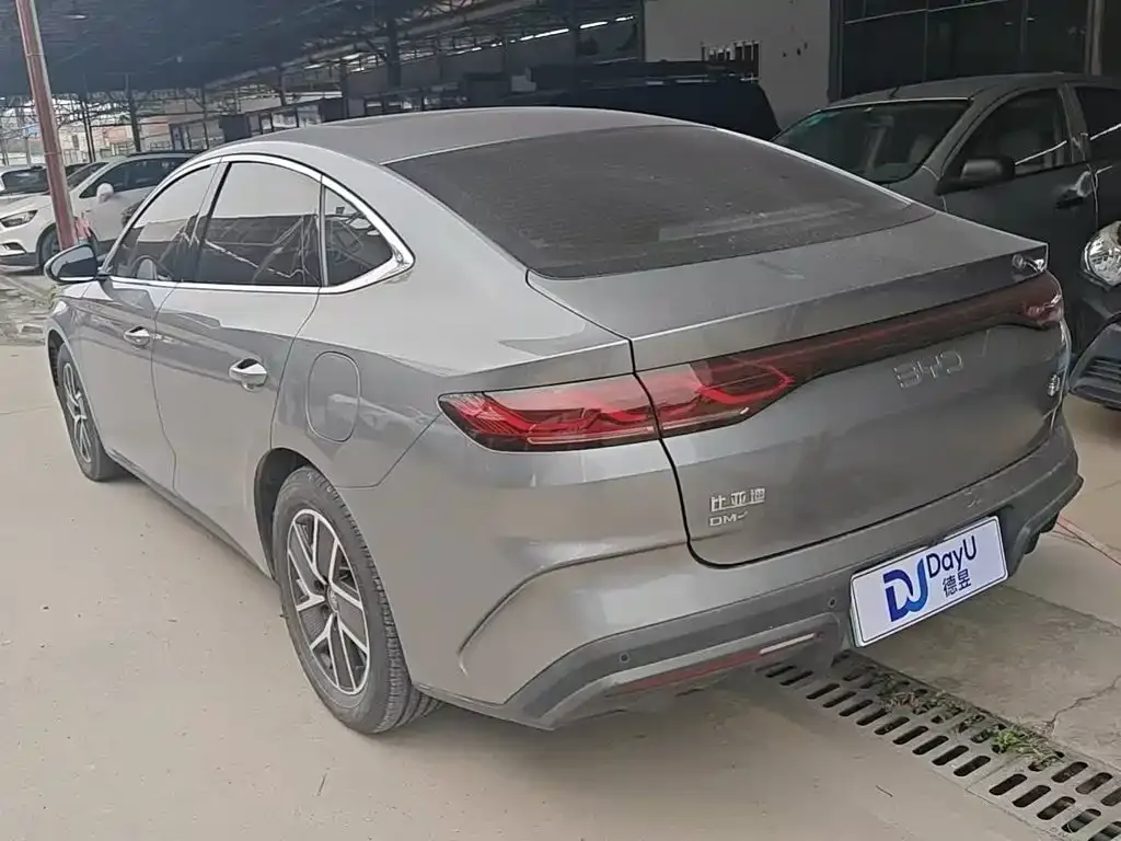 BYD Qin L — фото 10