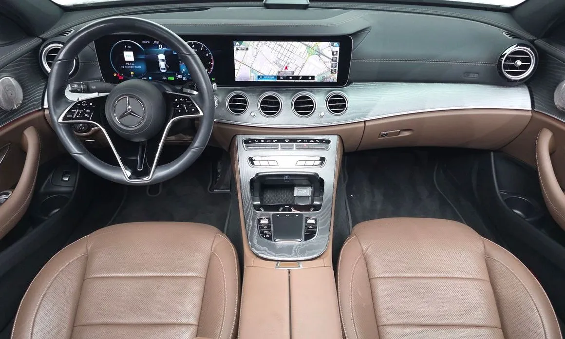 Mercedes-Benz E-Class — фото 8