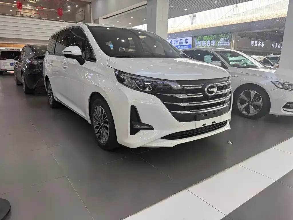 GAC Motor Trumpchi M6 — фото 7