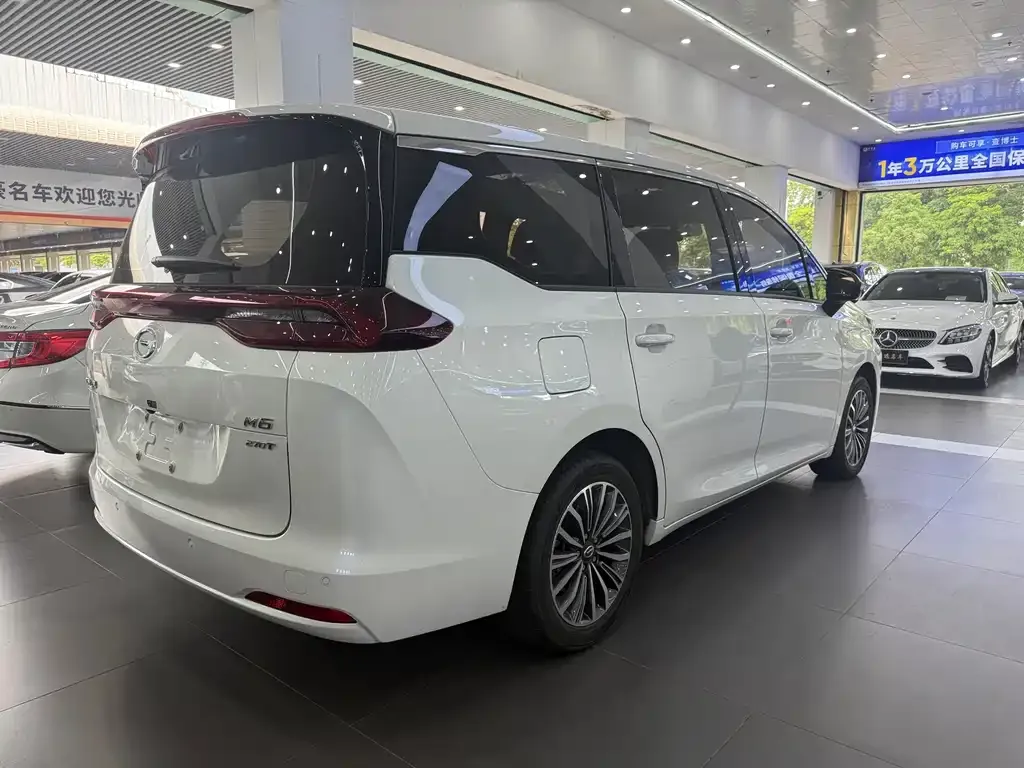 GAC Motor Trumpchi M6 — фото 3