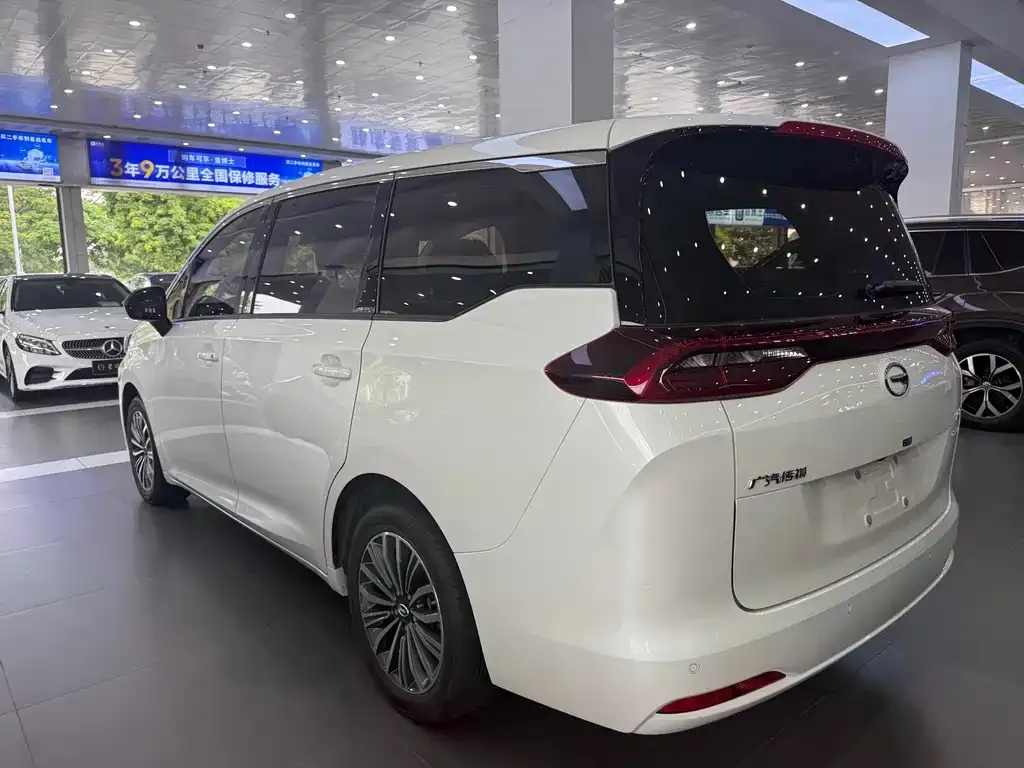 GAC Motor Trumpchi M6 — фото 5