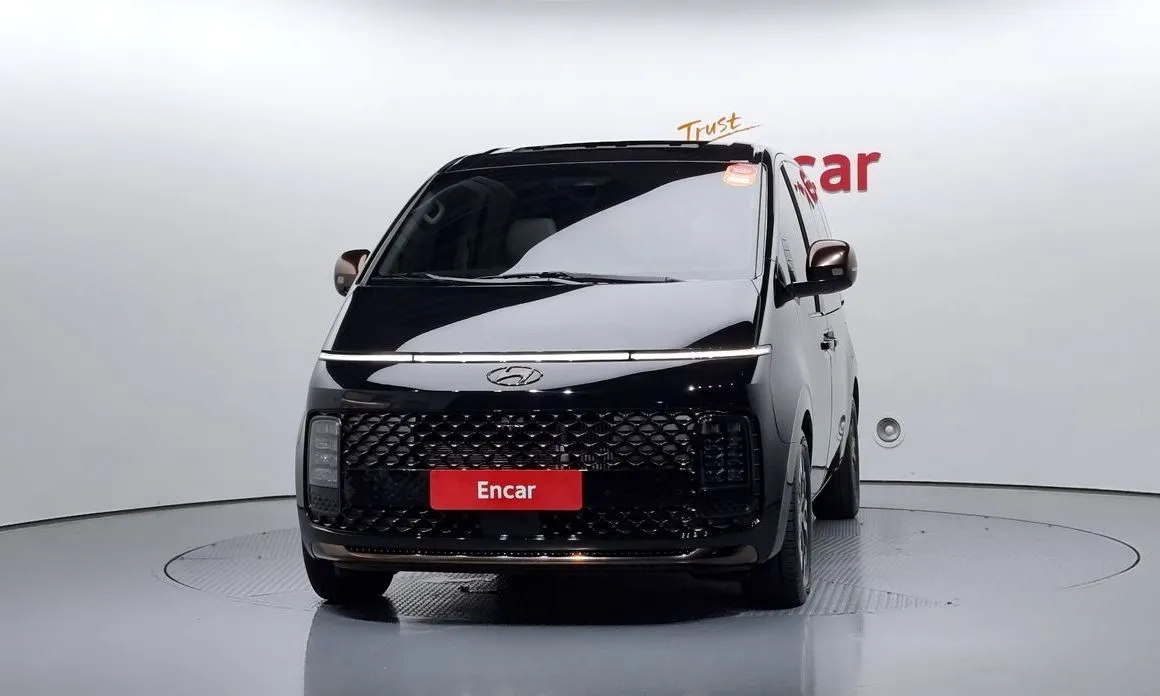 Hyundai Staria — фото 2