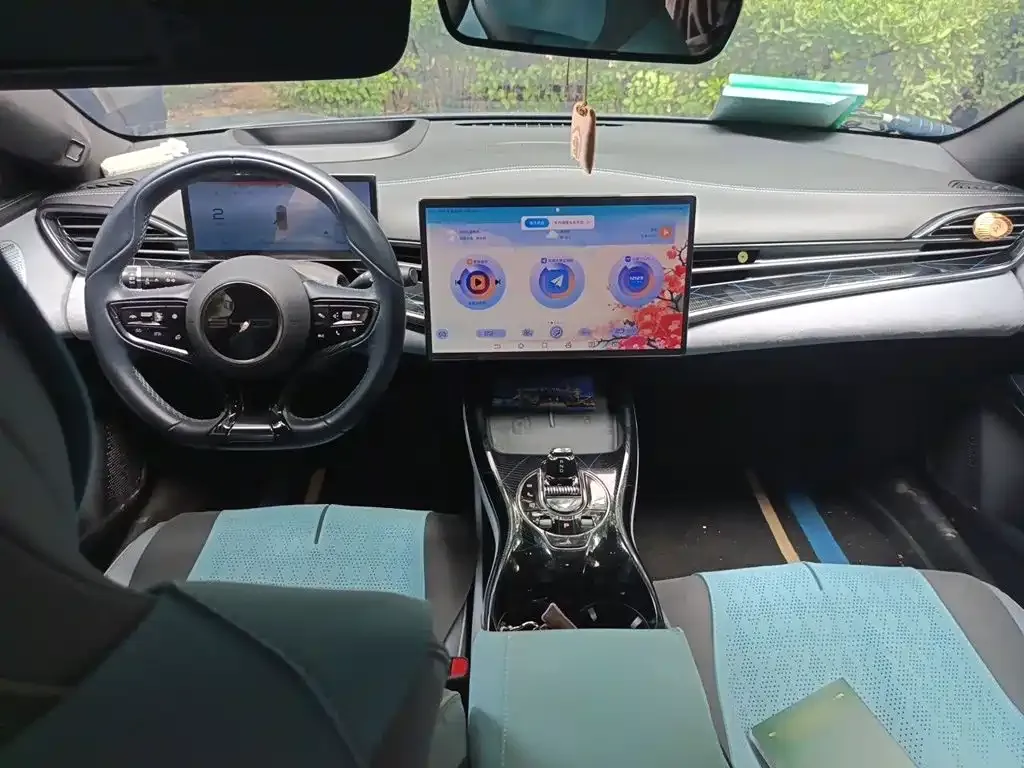 BYD Seal — фото 3