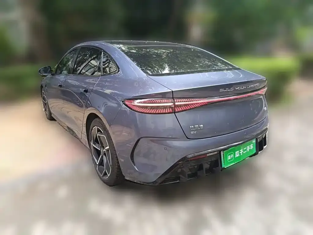 BYD Seal — фото 10