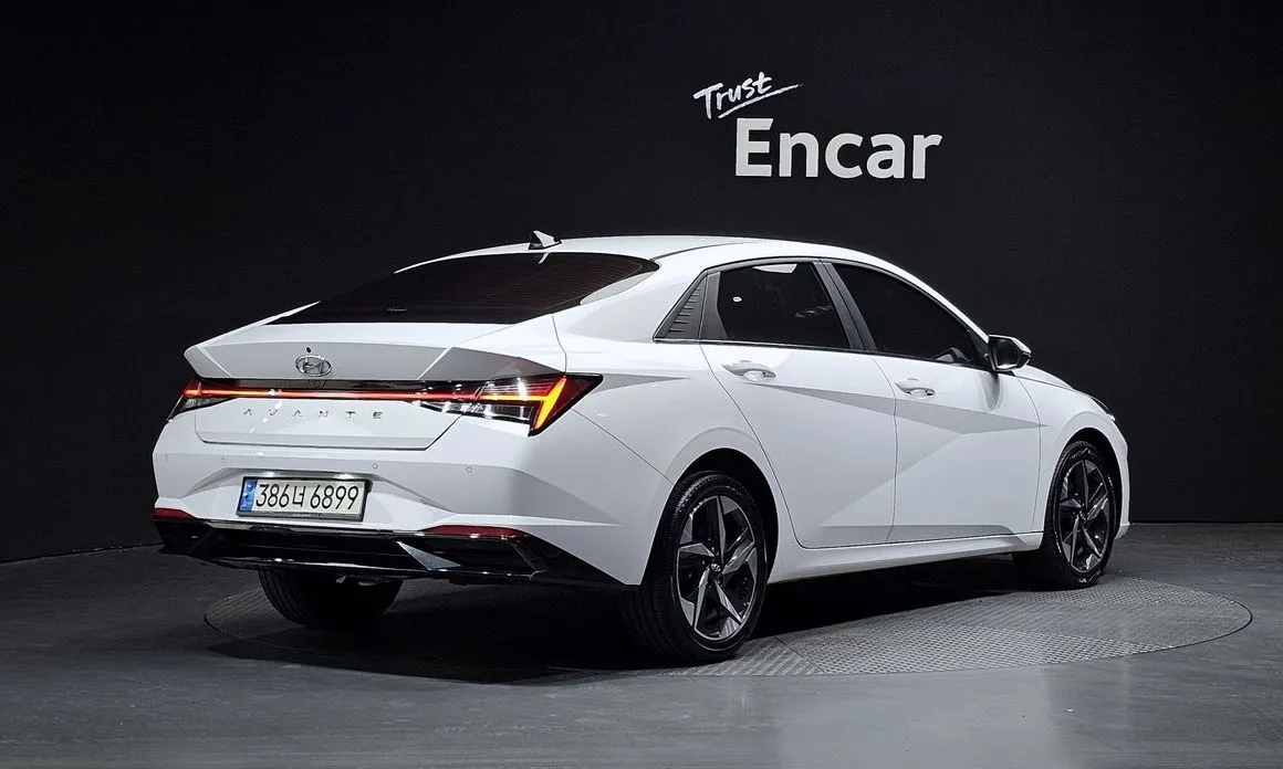 Hyundai AVANTE — фото 8
