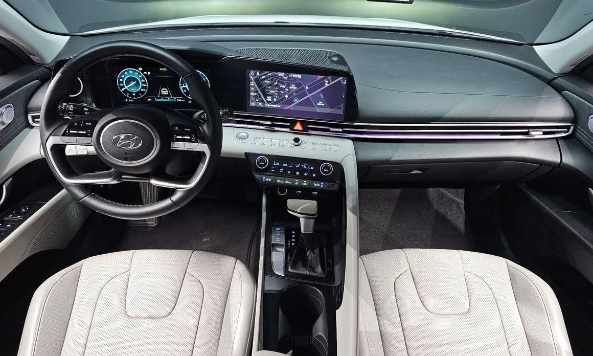Hyundai AVANTE — фото 9