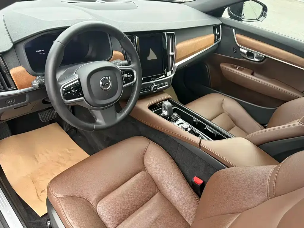 Volvo S90 — фото 9