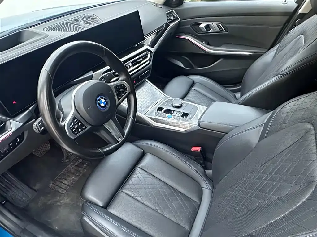 BMW i3 — фото 8