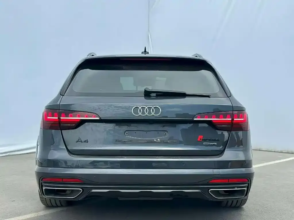 Audi A4 (Import) — фото 4
