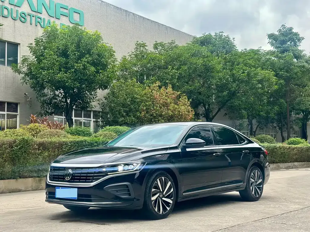 Volkswagen Passat — фото 8