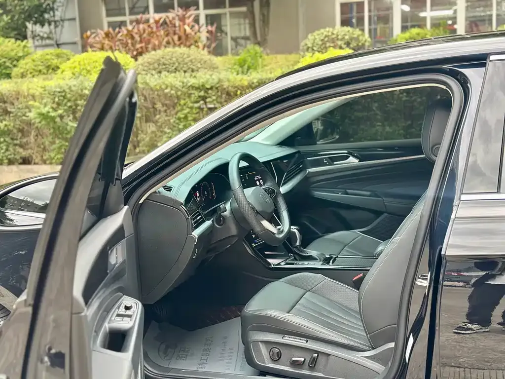 Volkswagen Passat — фото 7