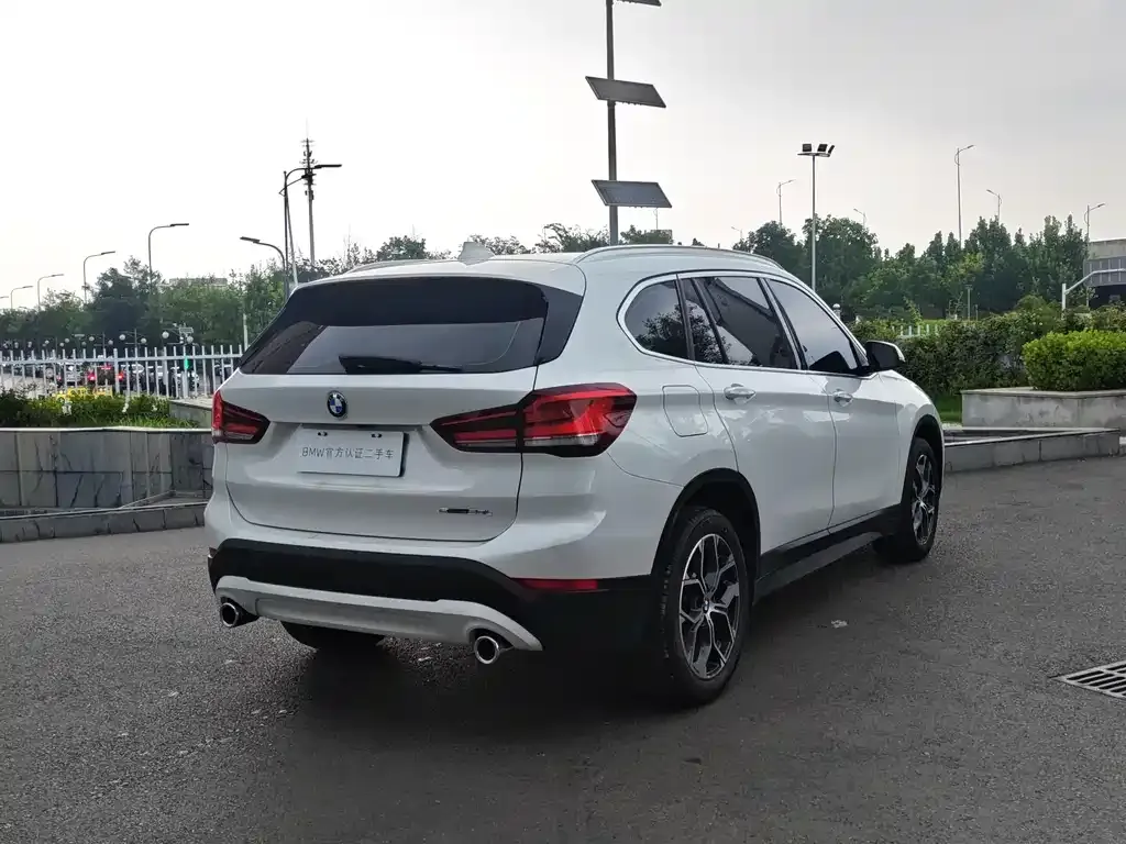 BMW X1 — фото 10