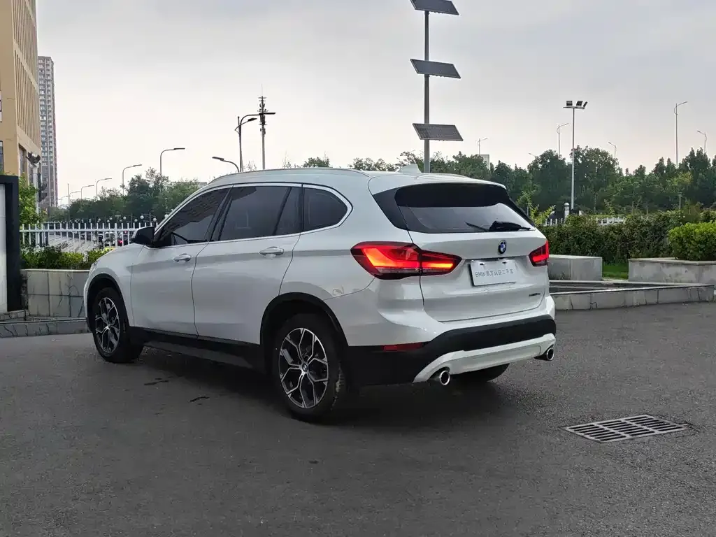 BMW X1 — фото 2