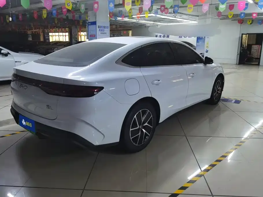 BYD Qin L — фото 7