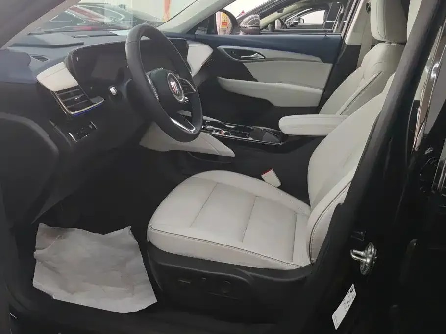 Buick Envision Plus — фото 4