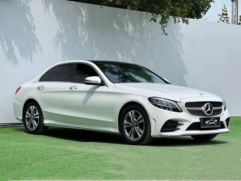Mercedes-Benz C-Class — фото 6