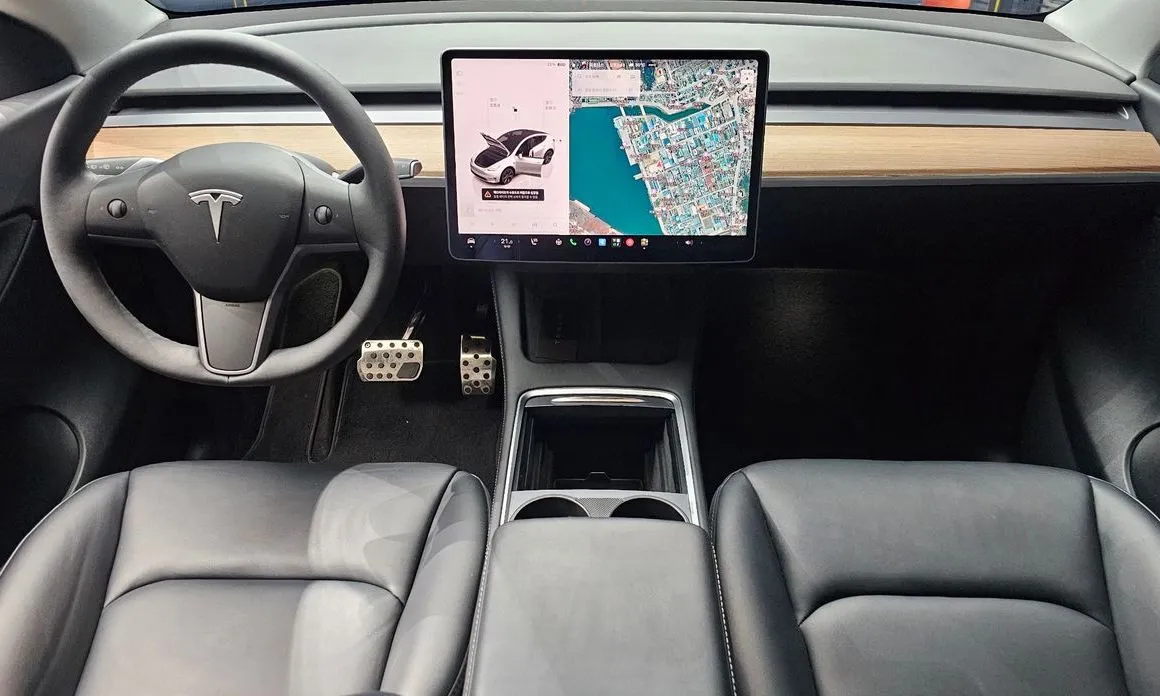 Tesla Model Y — фото 9