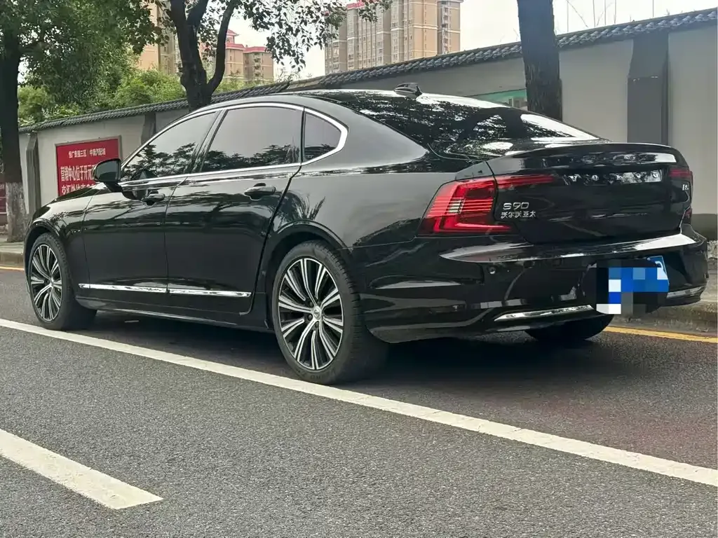 Volvo S90 — фото 5