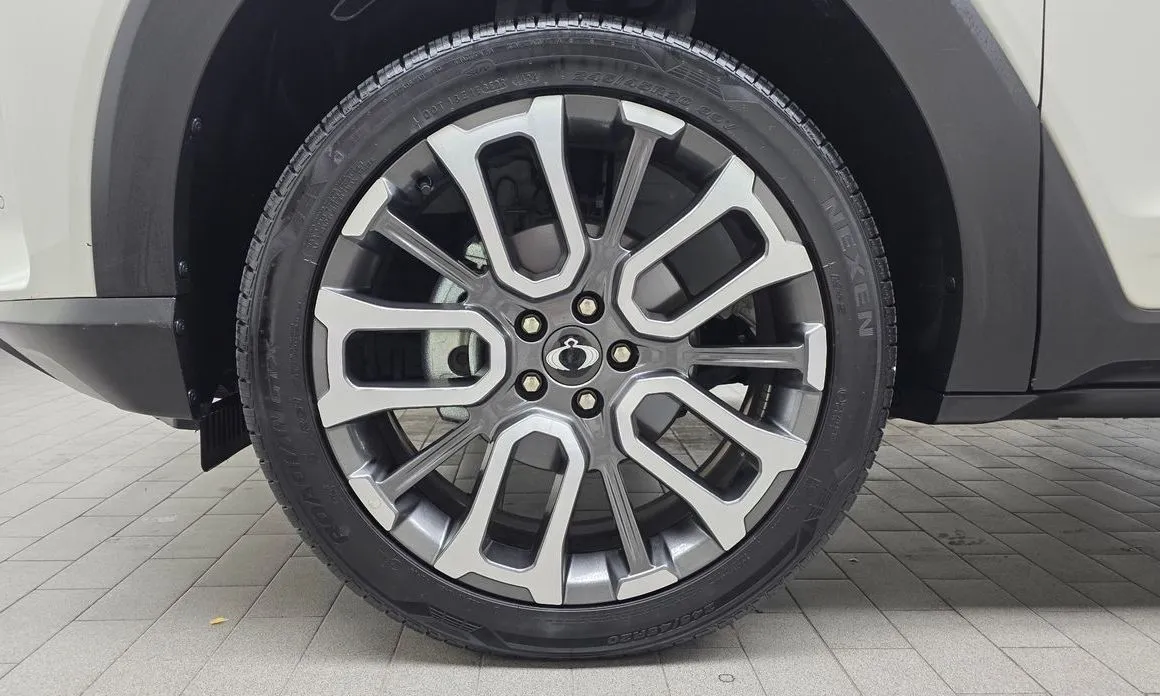 KG Mobility (Ssangyong) Torres — фото 8
