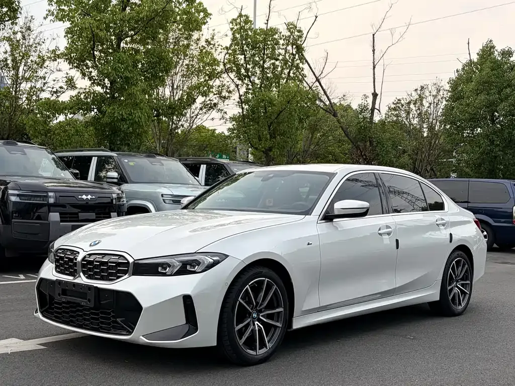BMW 3 Series — фото 1